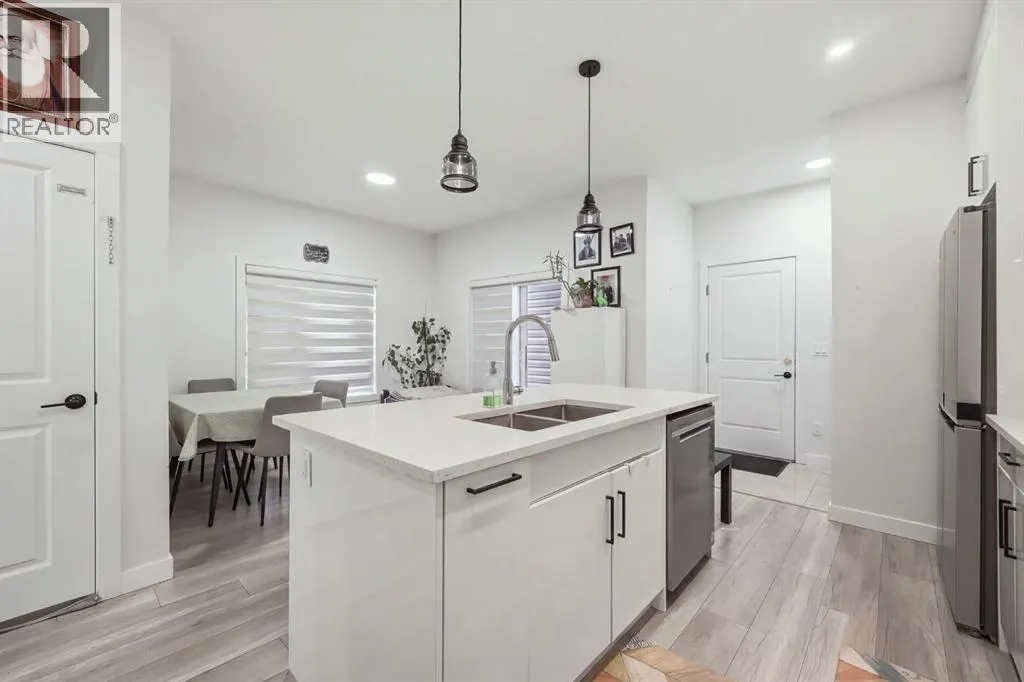 118 Saddlelake Manor NE