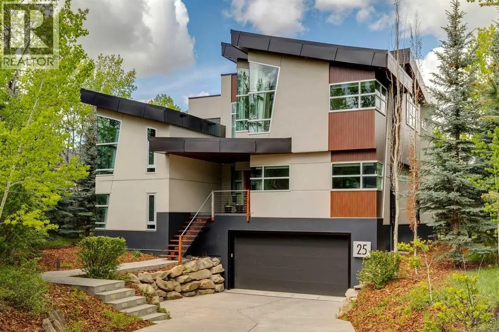 25 Posthill Drive SW