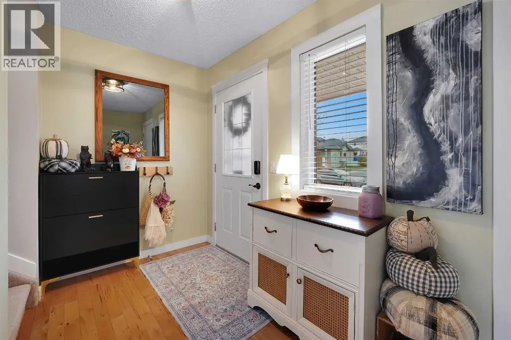 87 Springs Crescent SE