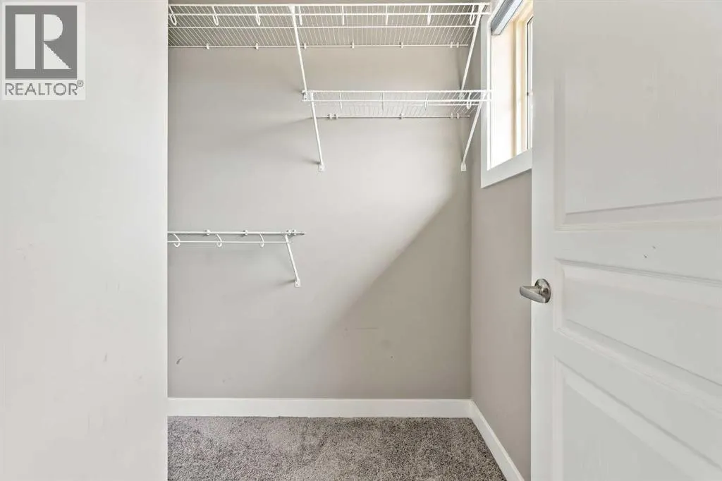 1604, 32 Horseshoe Crescent