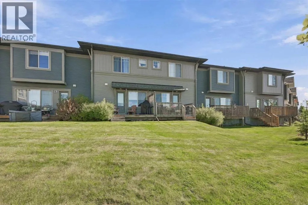 1604, 32 Horseshoe Crescent