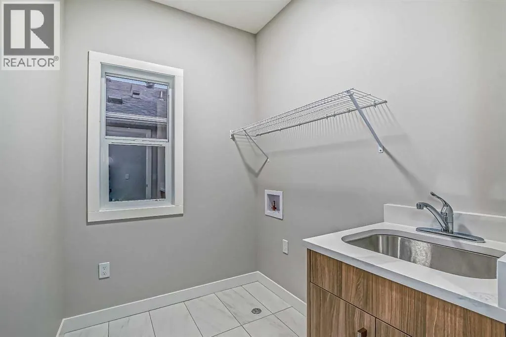 78 Baysprings Gardens SW