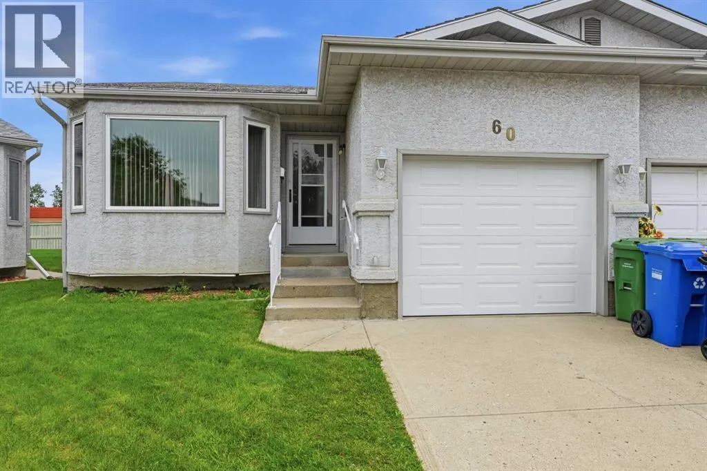 60 Rundlelawn Green NE