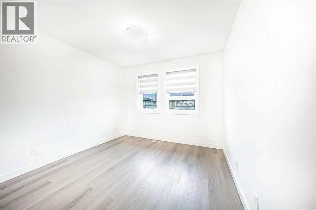 63 Truant Crescent