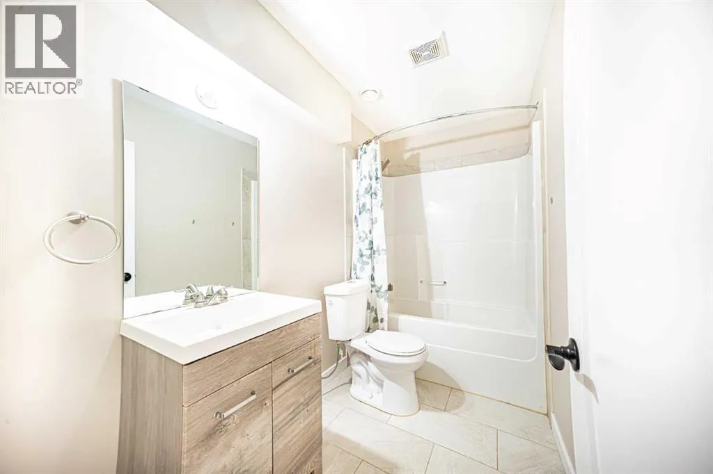 63 Truant Crescent