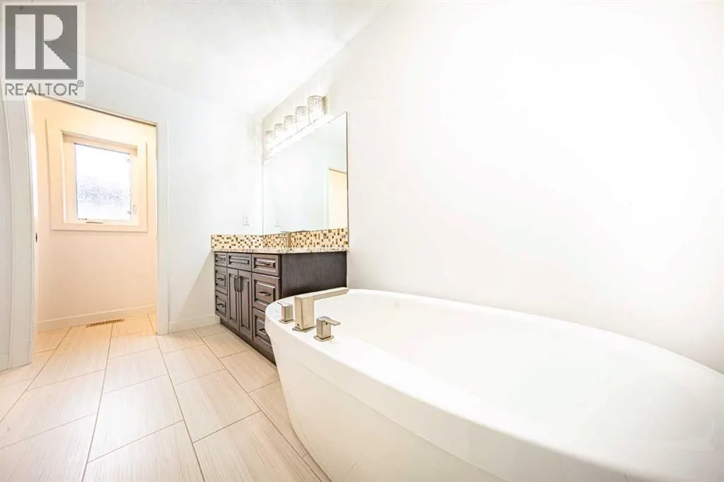 63 Truant Crescent