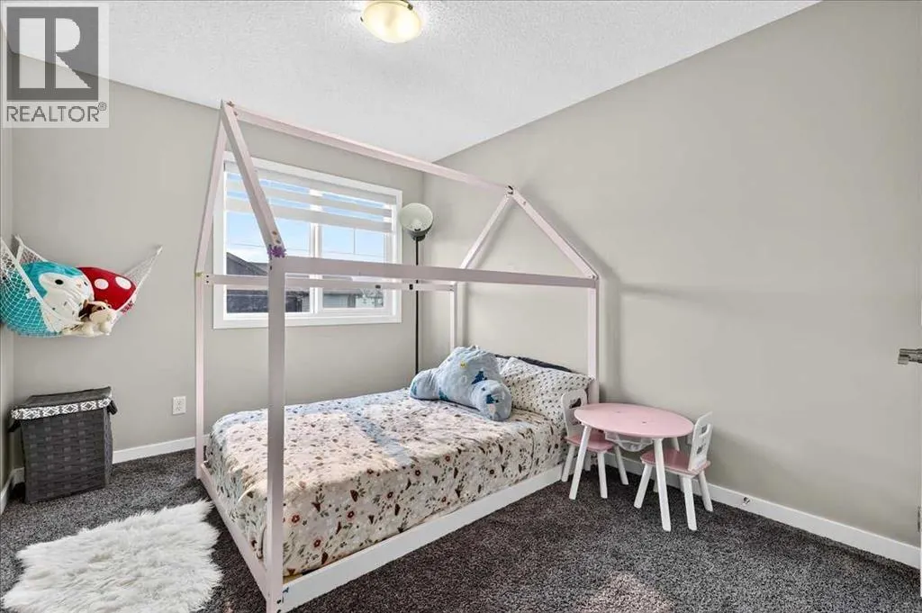 25 Masters Street SE