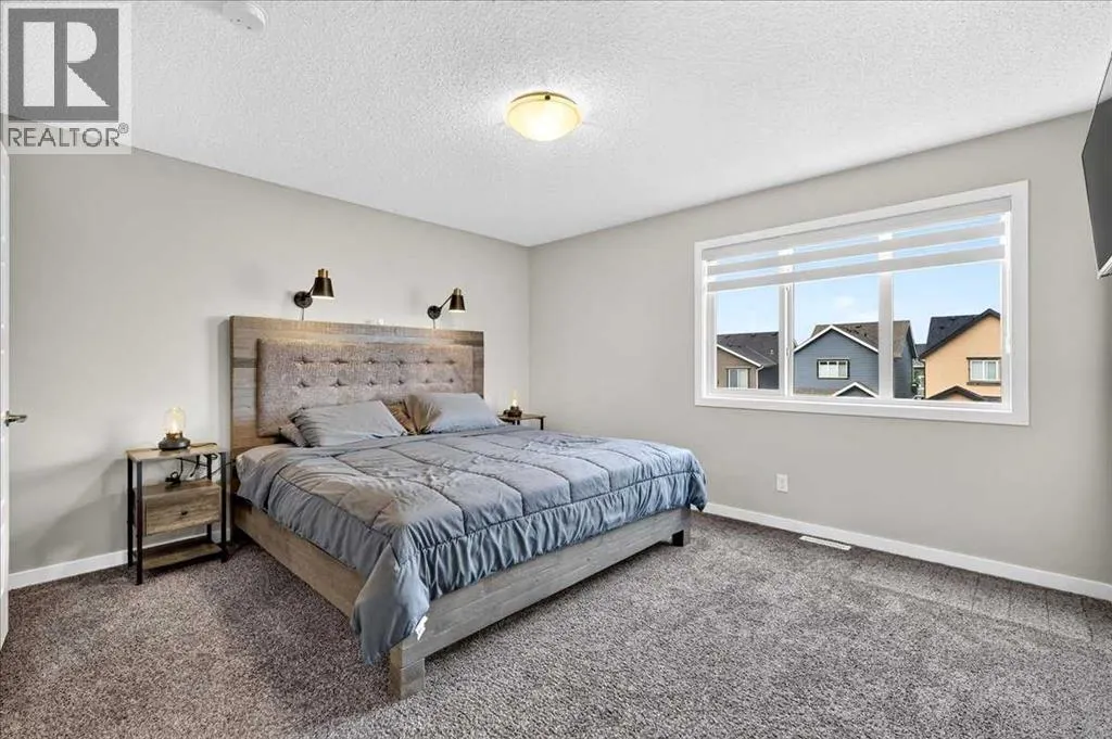 25 Masters Street SE
