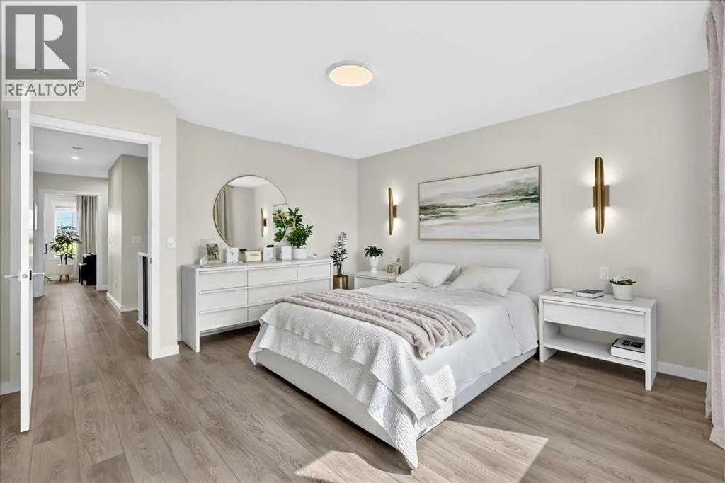 90 Savoy Landing SE