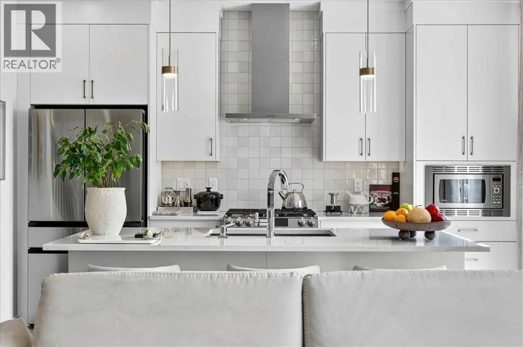 90 Savoy Landing SE