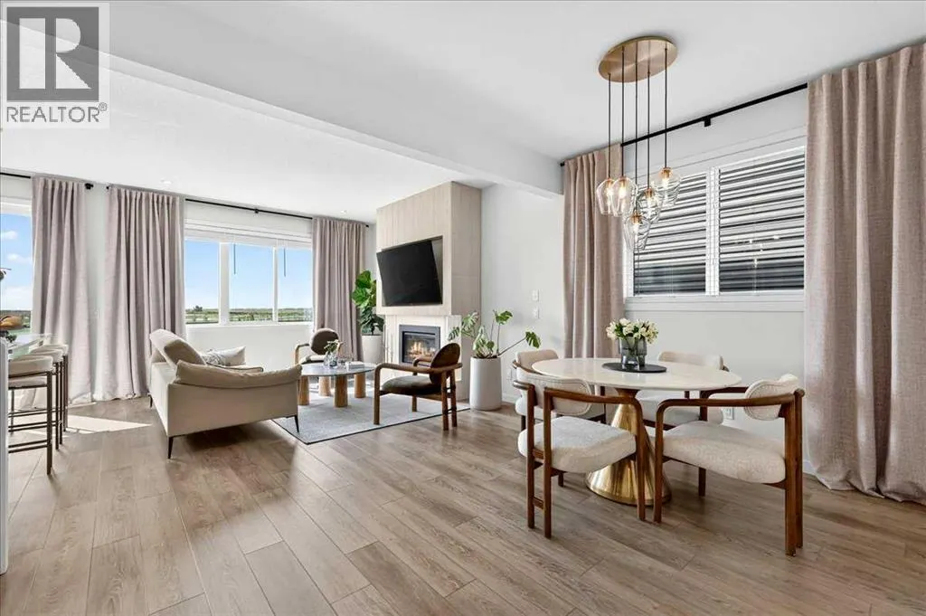 90 Savoy Landing SE