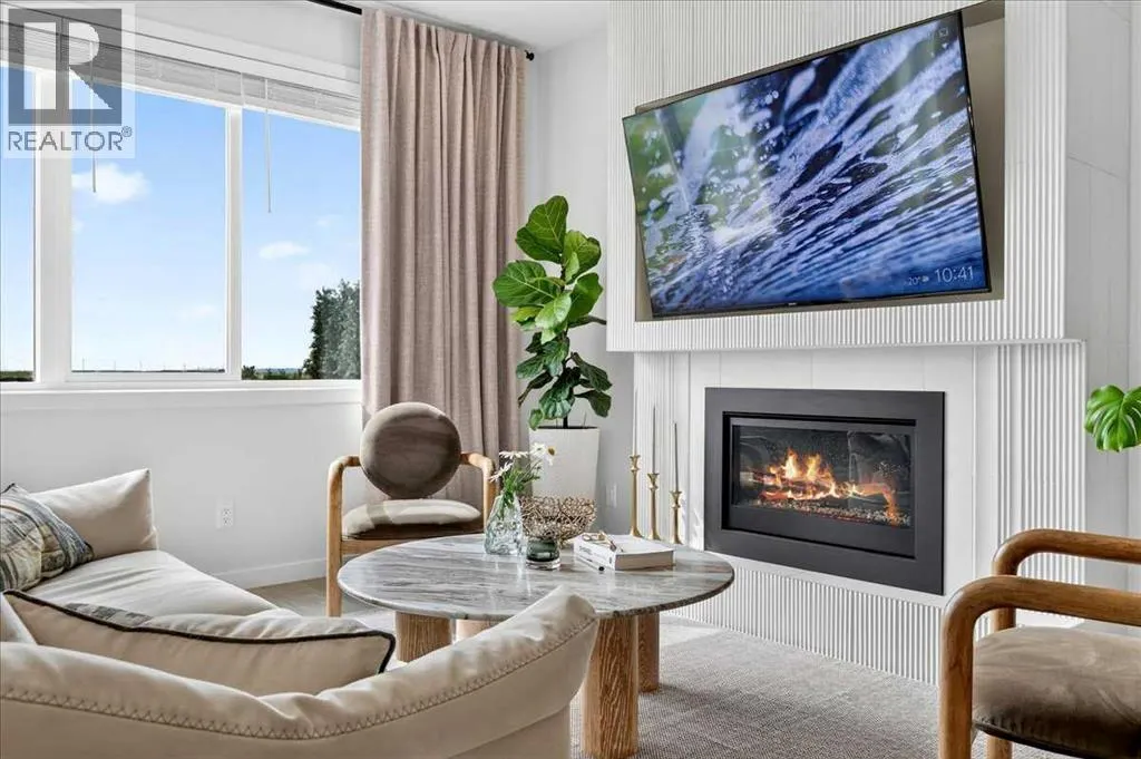 90 Savoy Landing SE