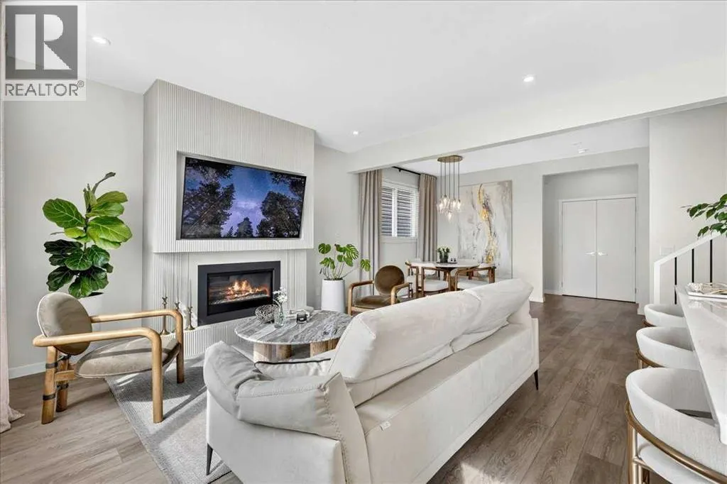 90 Savoy Landing SE