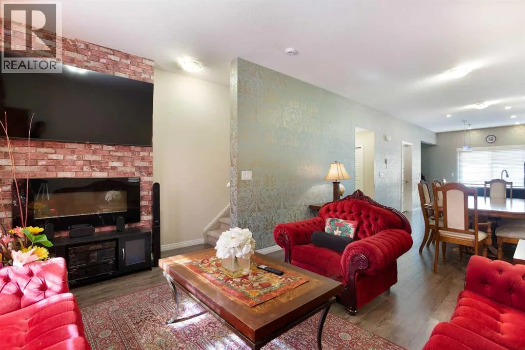 1003, 280 Williamstown Close NW