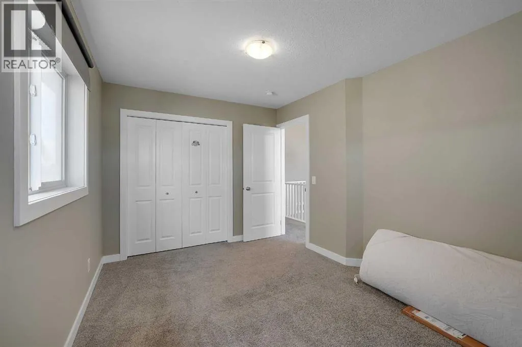 222 Bayside Loop SW