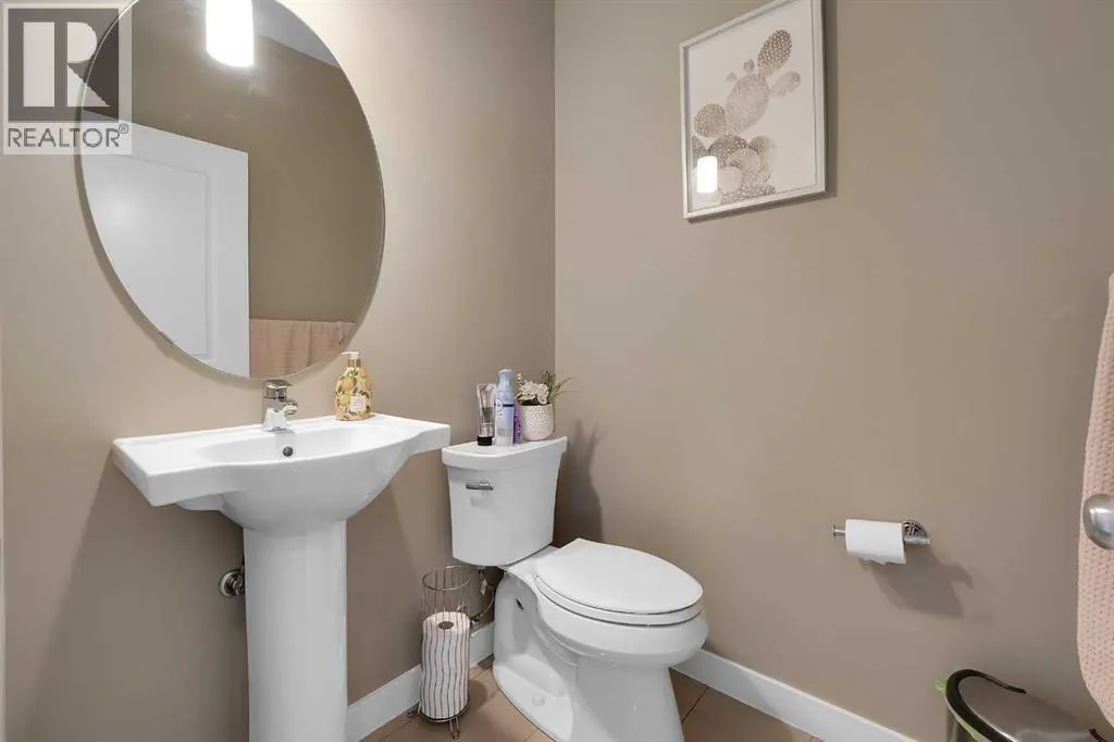 222 Bayside Loop SW