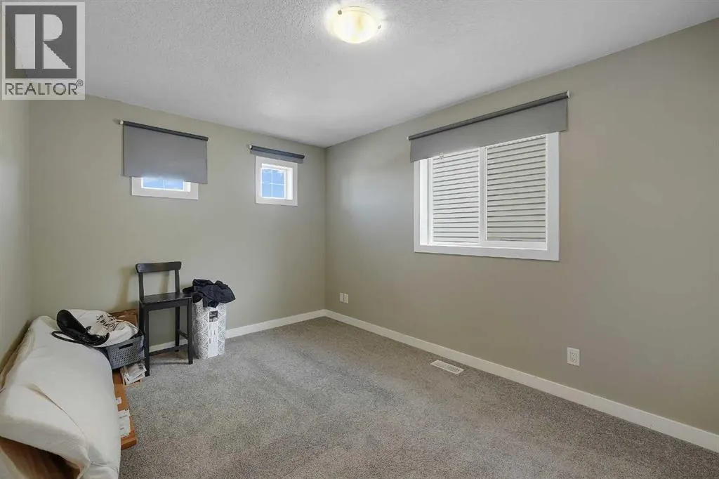 222 Bayside Loop SW