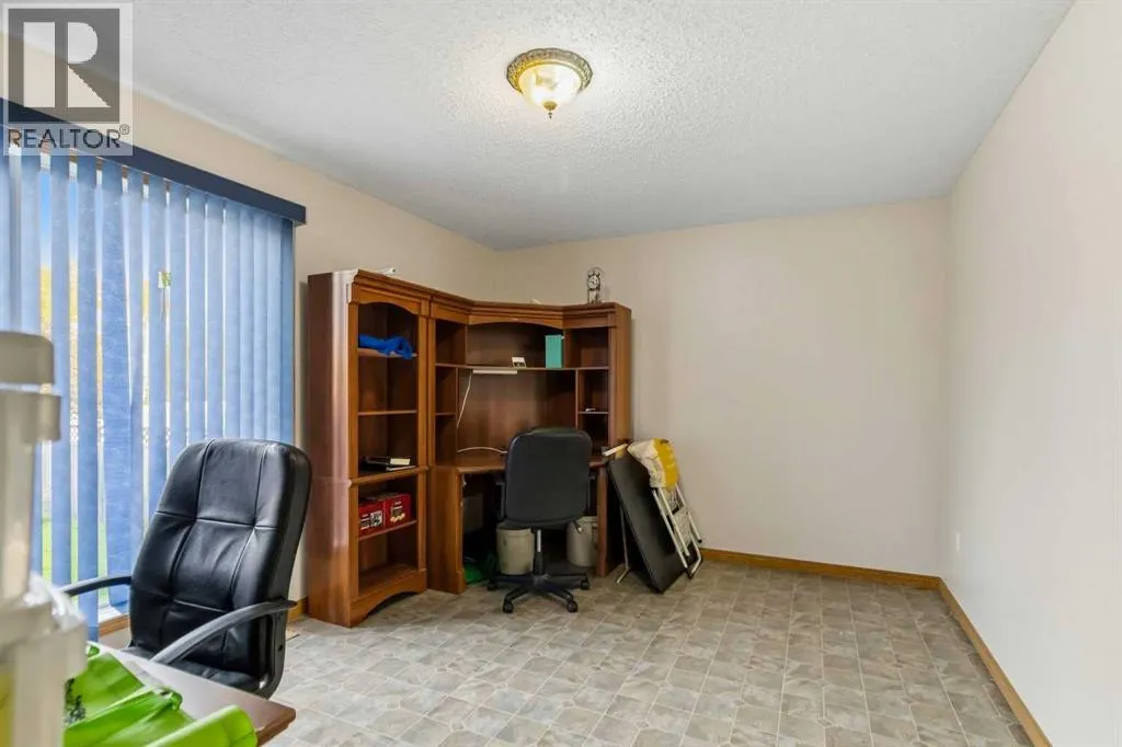 146 Maclaren Crescent