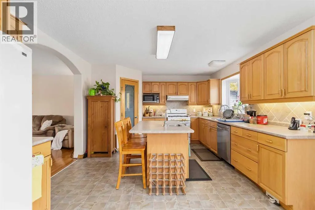 146 Maclaren Crescent