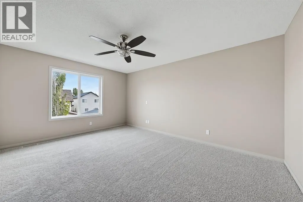 151 Copperfield Common SE