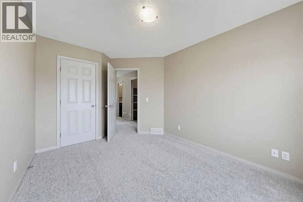 151 Copperfield Common SE