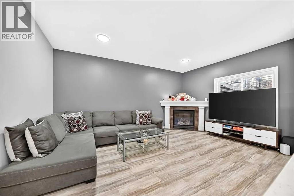 127, 100 Coopers Common SW