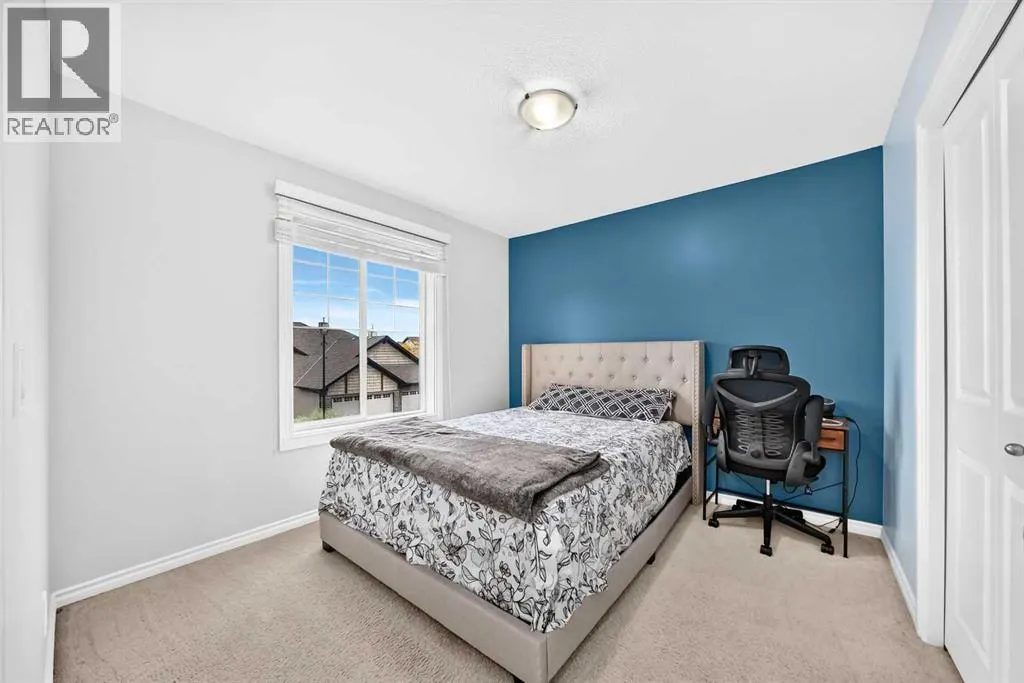 127, 100 Coopers Common SW