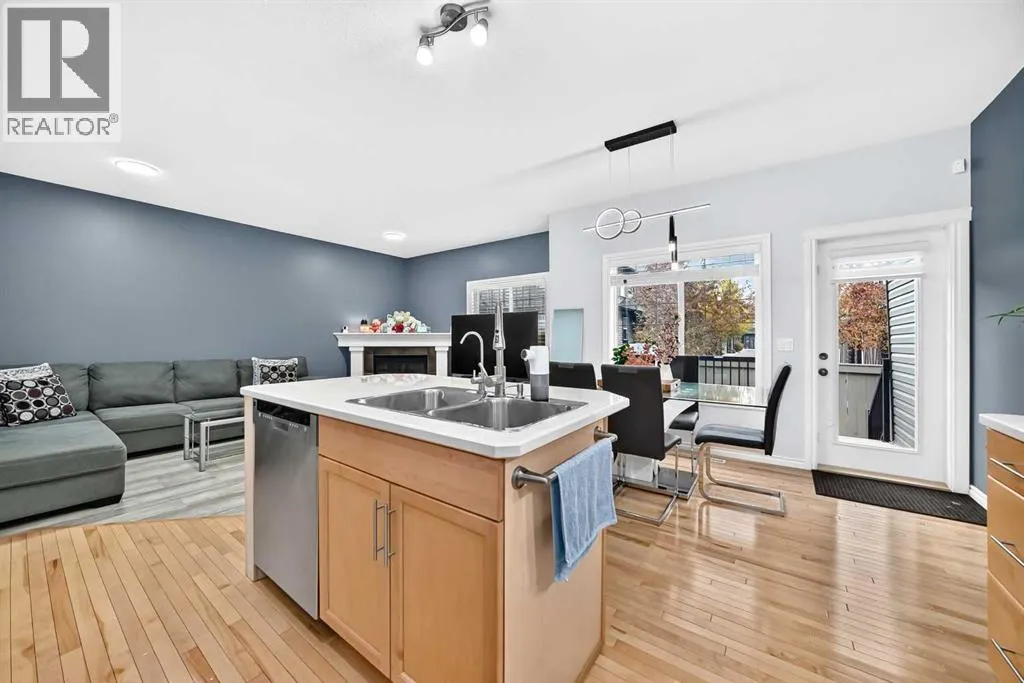 127, 100 Coopers Common SW