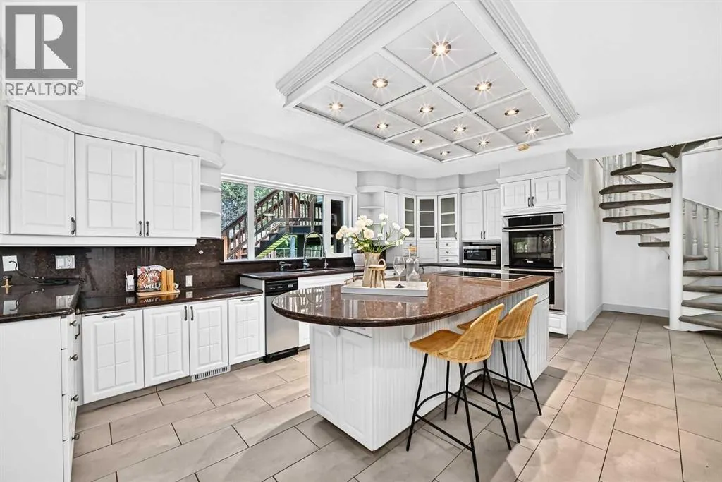 884 EAST CHESTERMERE Drive