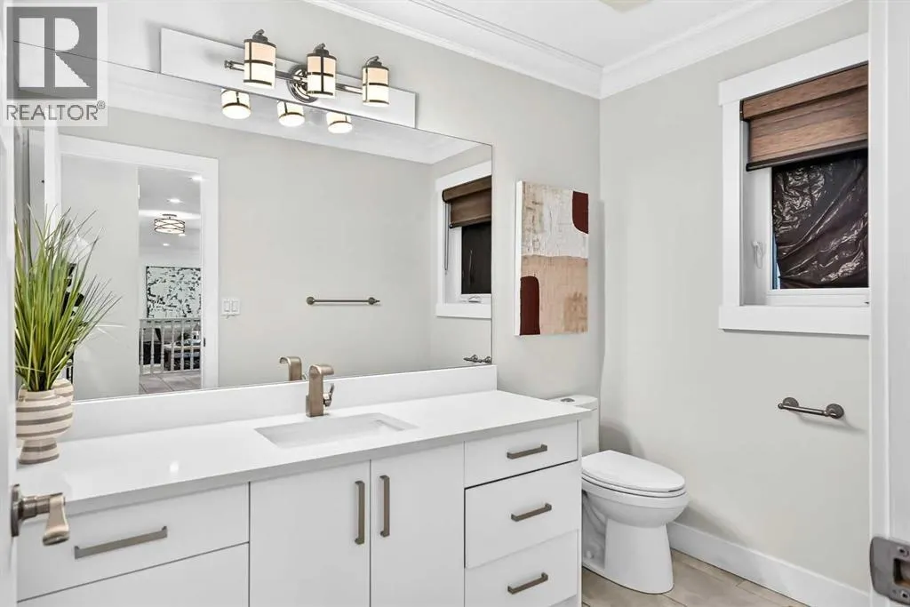 884 EAST CHESTERMERE Drive