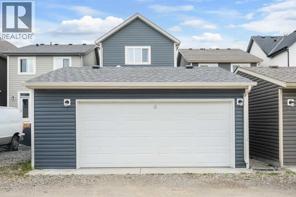 374 Magnolia Square SE