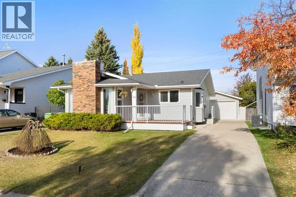 48 Strathclair Rise SW