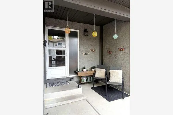 14, 7172 Coach Hill Road SW