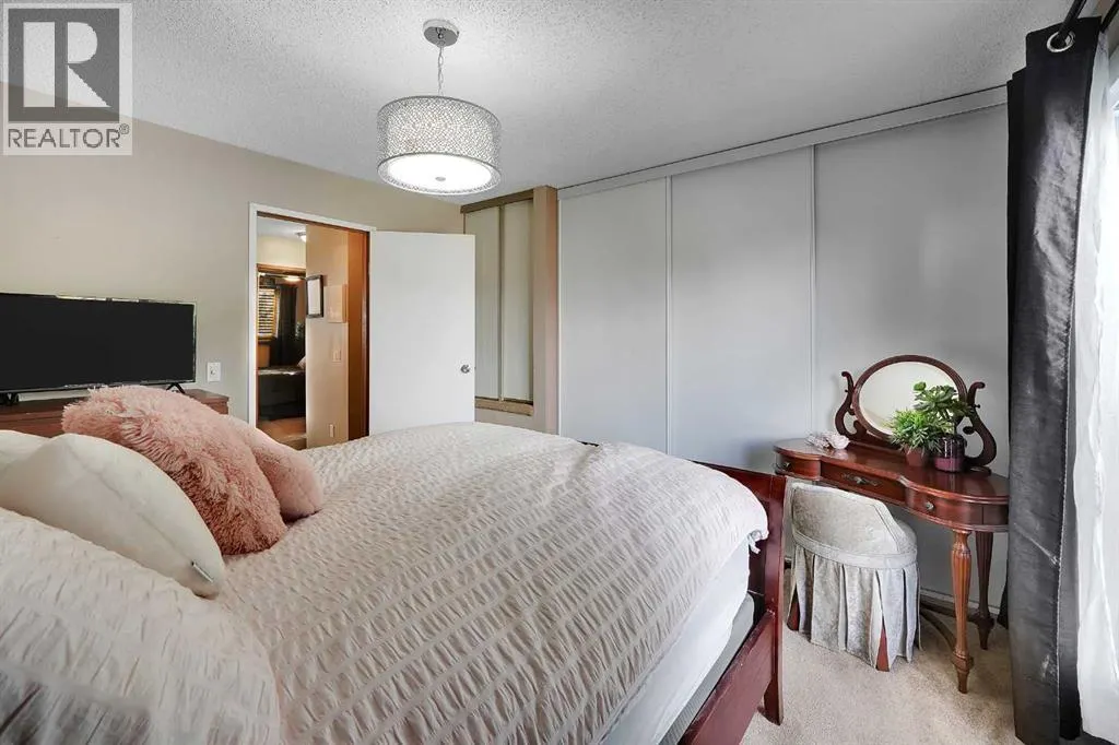 14, 7172 Coach Hill Road SW