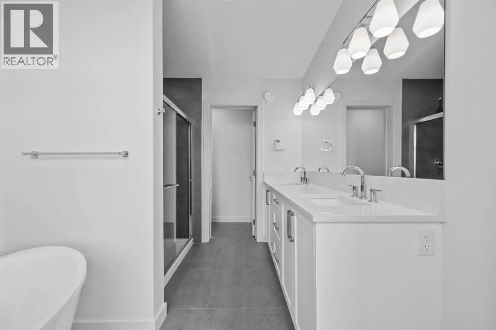 116 Greenwich Drive NW