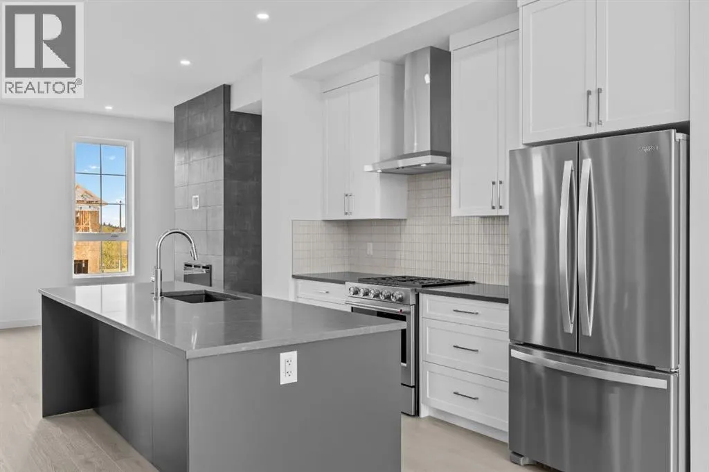 116 Greenwich Drive NW