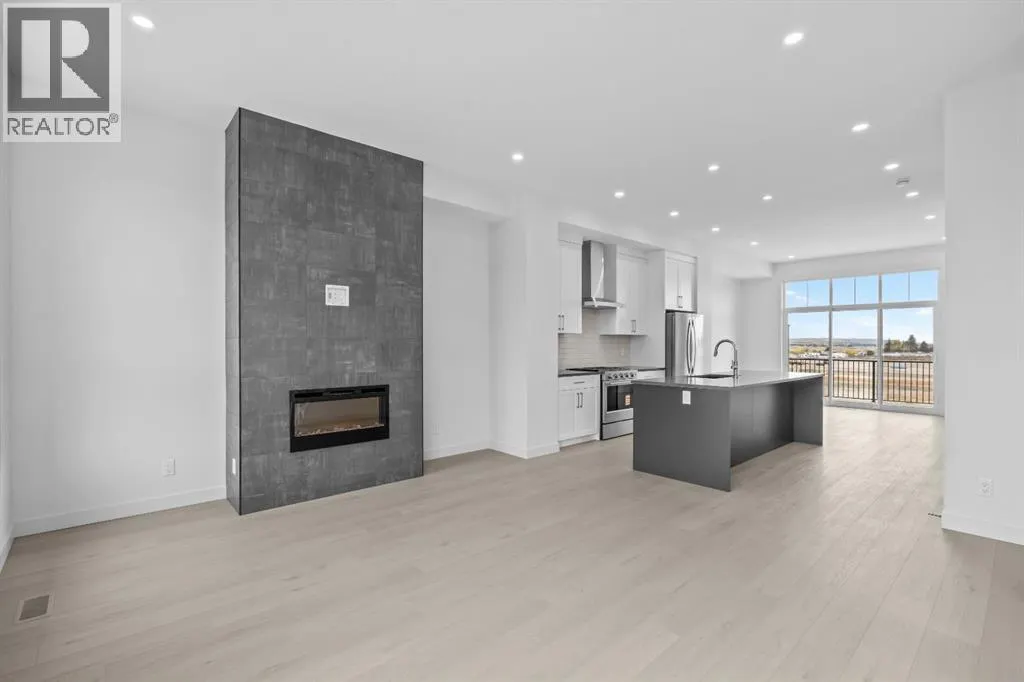 116 Greenwich Drive NW