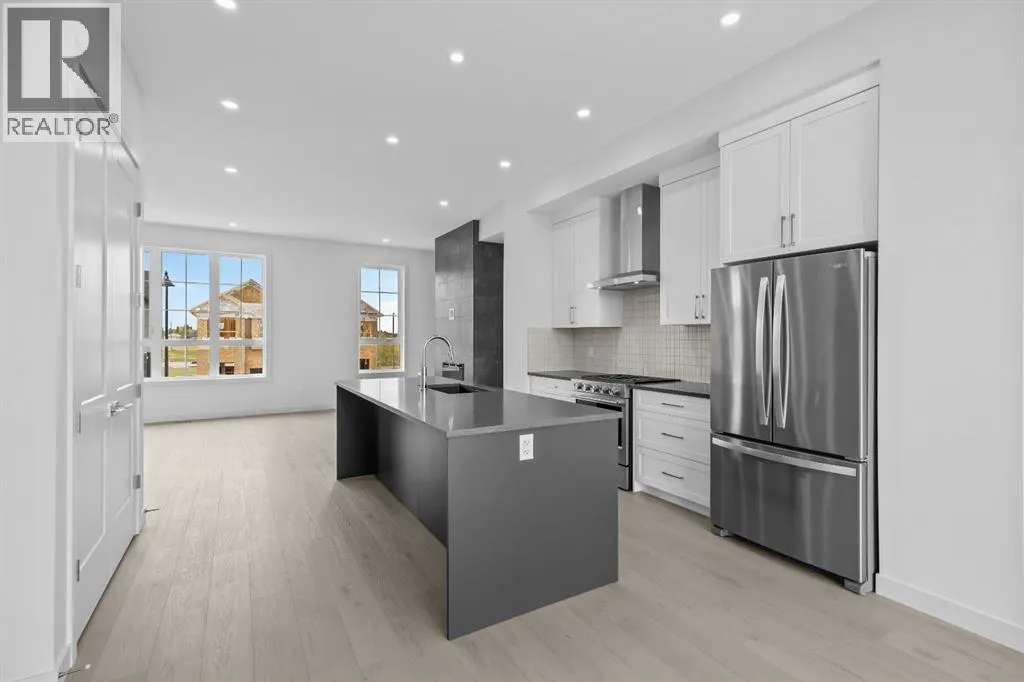 116 Greenwich Drive NW