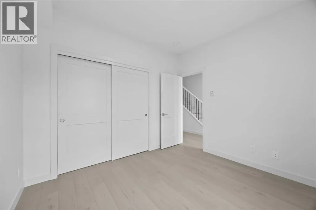116 Greenwich Drive NW