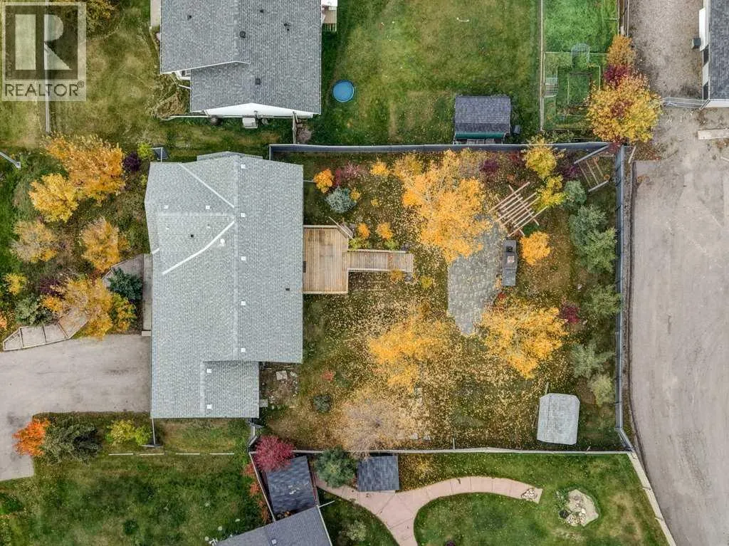 16 Nesbitt Avenue