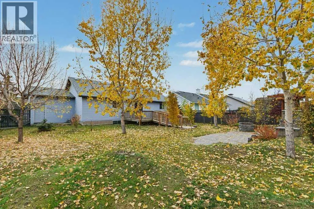 16 Nesbitt Avenue