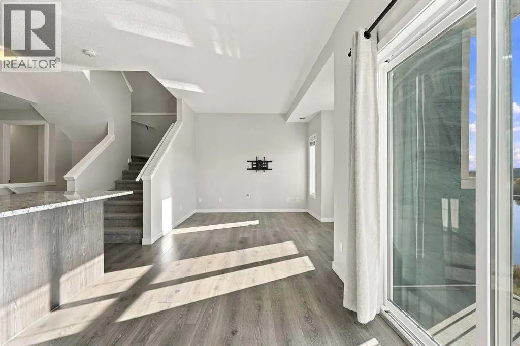 412, 250 Fireside View