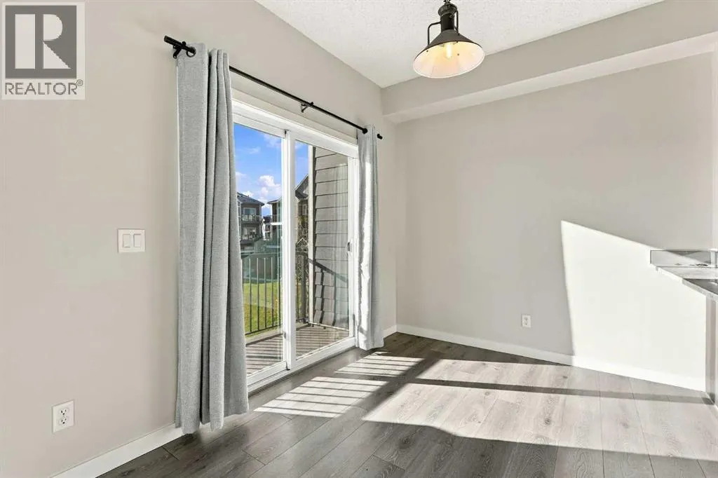 412, 250 Fireside View