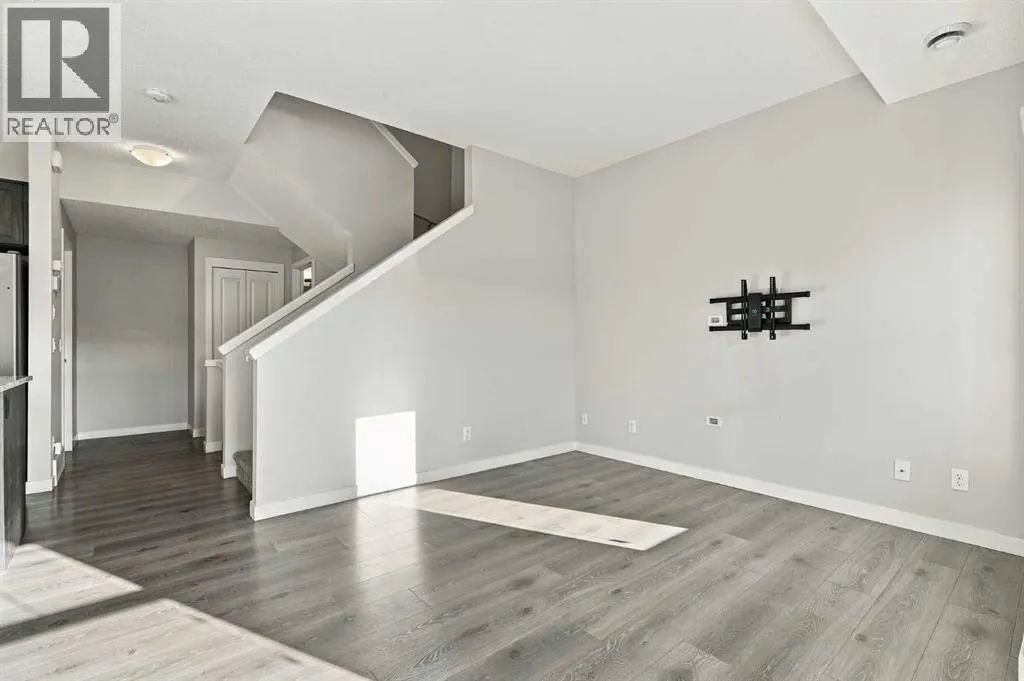 412, 250 Fireside View