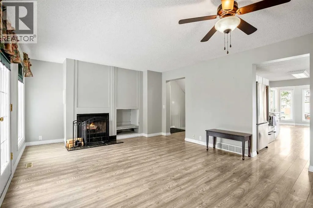 44 Abingdon Court NE