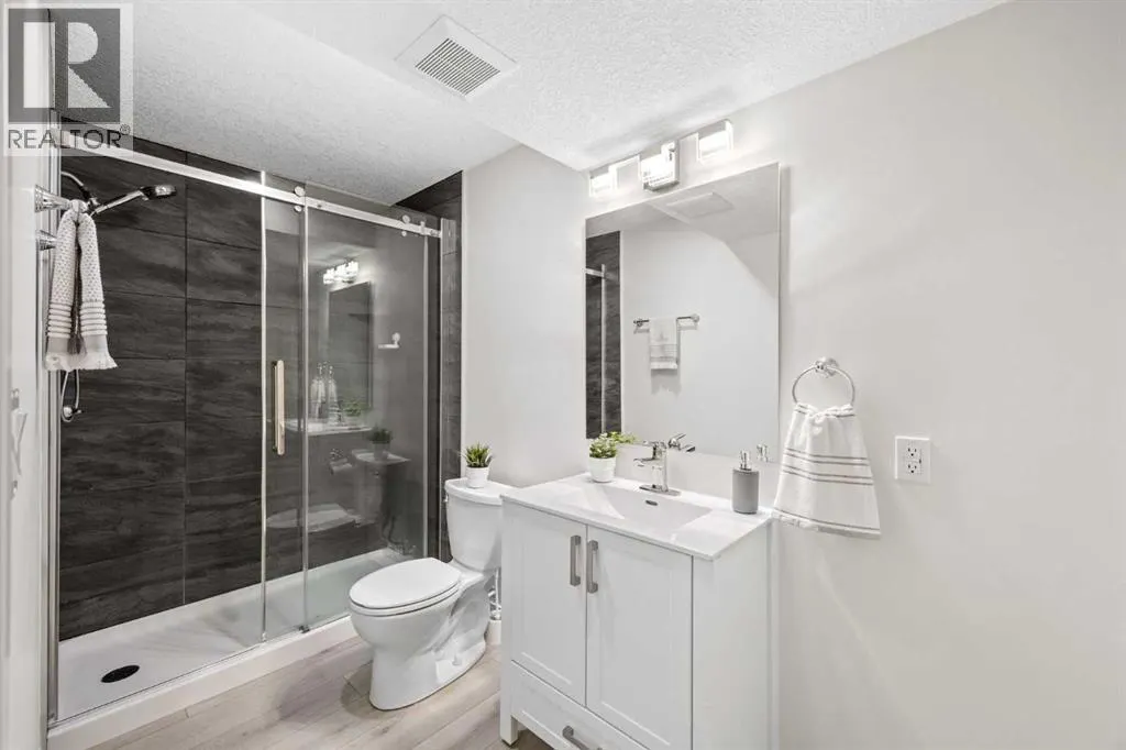 251 Chinook Gate Boulevard SW