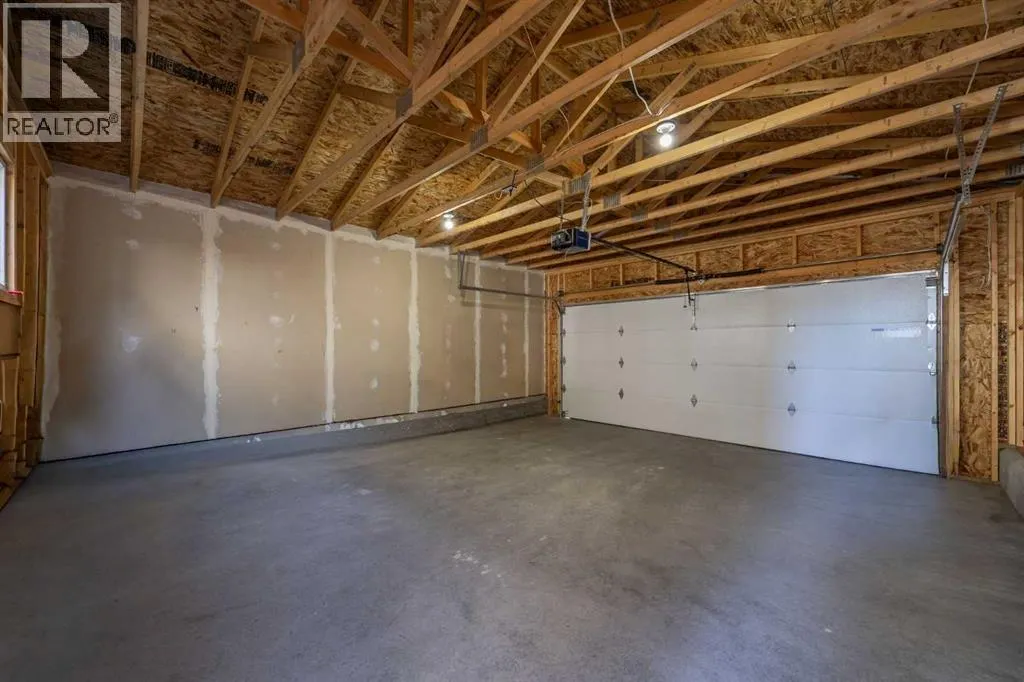 251 Chinook Gate Boulevard SW