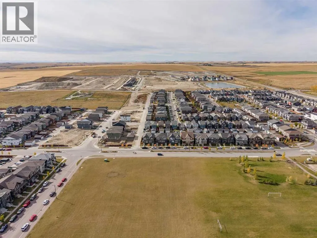 251 Chinook Gate Boulevard SW