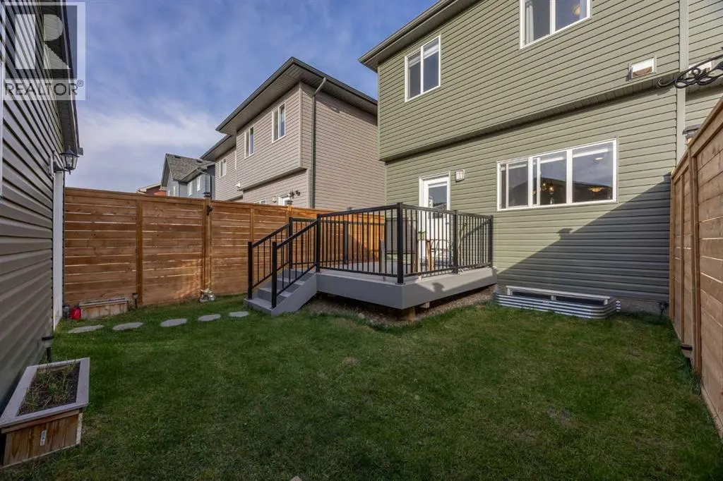 251 Chinook Gate Boulevard SW