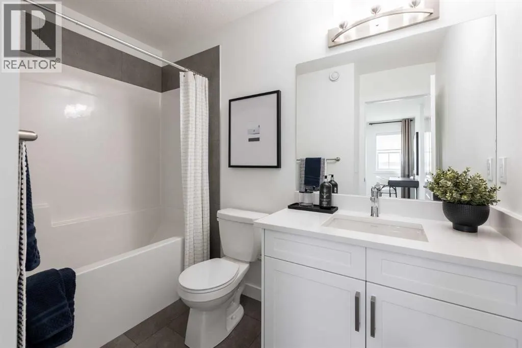 372 Belmont Park SW